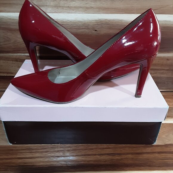 BANDOLINO  RED PUMP - Picture 5 of 9
